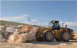 Kastamonu Beige Marble Quarry