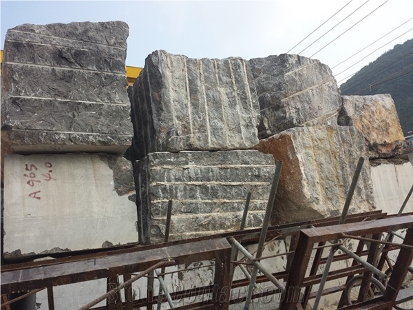 China Dark Emperador Marble Quarry