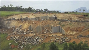 Verde Pavao Granite (Green Peacock Granite) Quarry
