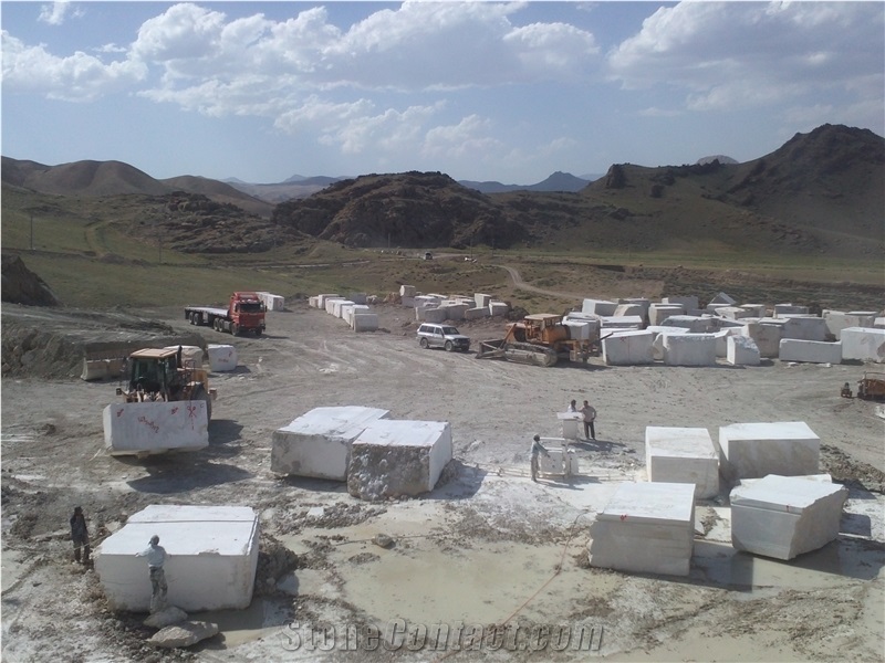 Behestan Beige Marble Quarry