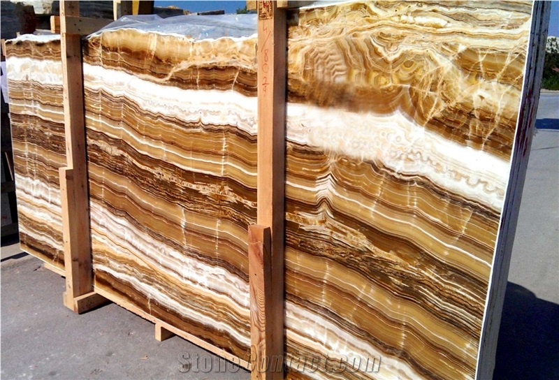 Golden Cloud Onyx and Golden Vein Onyx Yunusemre Quarry