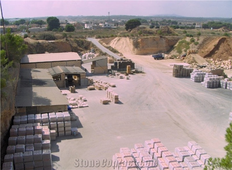 Pedra de Felanitx, Pedra Marina Quarry