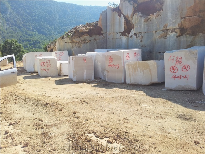 Sultan Beige Marble Bursa Quarry