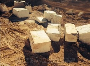 Cream White Marble Quarry