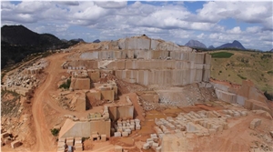 GOLD BRASIL/ NEW VENETIAN GOLD - OWN QUARRY