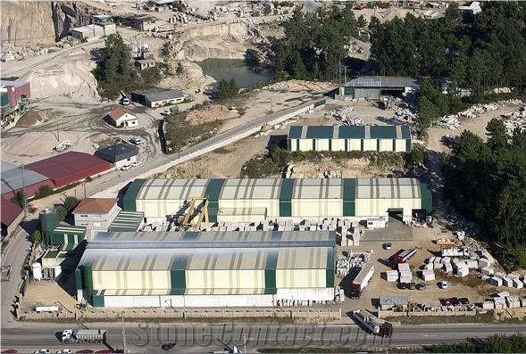 Silvestre Granite J. Quarry located in Tui (Monte Aloya)