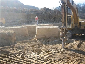 Rivard Stone St. Croix Valley Limestone - Oneota Limestone Quarry