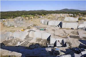 Negro Tezal Granite (Santa Olalla del Cala - Huelva)