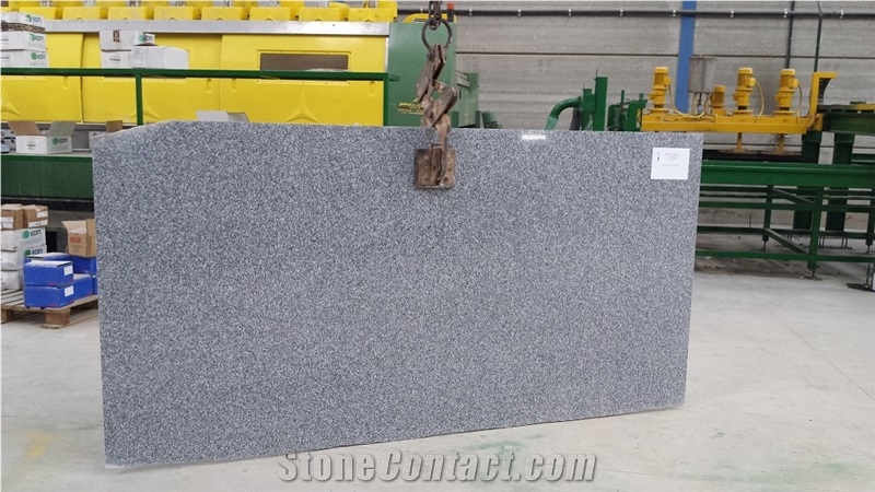 GRIS QUINTANA GRANITE QUARRY