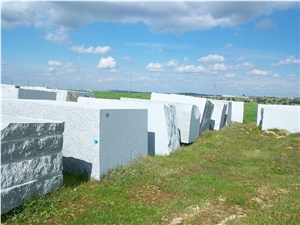 GRIS QUINTANA GRANITE QUARRY