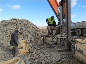 Pennyweight Schist Quarry