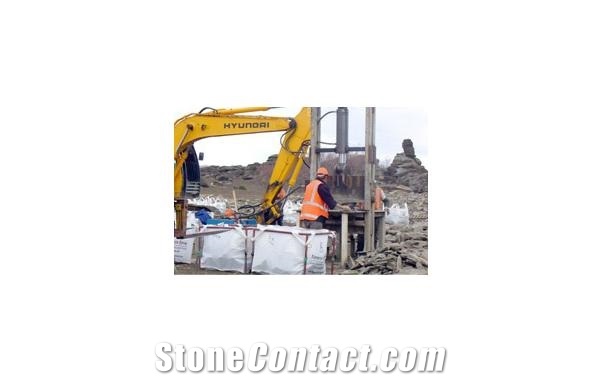 Alexandra Brown Stone Quarry