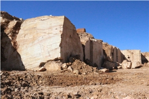 Bolagh Green Onyx Quarry