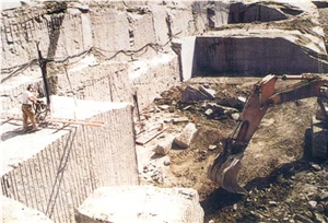 Serizzo Antigorio Chiaro, Serizzo Antigorio Scuro Granite Quarry
