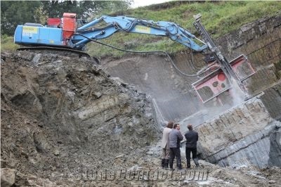 Onsernone Granite - Paragneiss Quarry