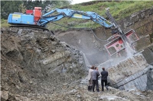 Onsernone Granite - Paragneiss Quarry