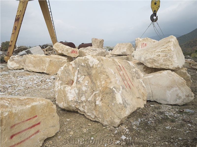Maronia Beige Quarry