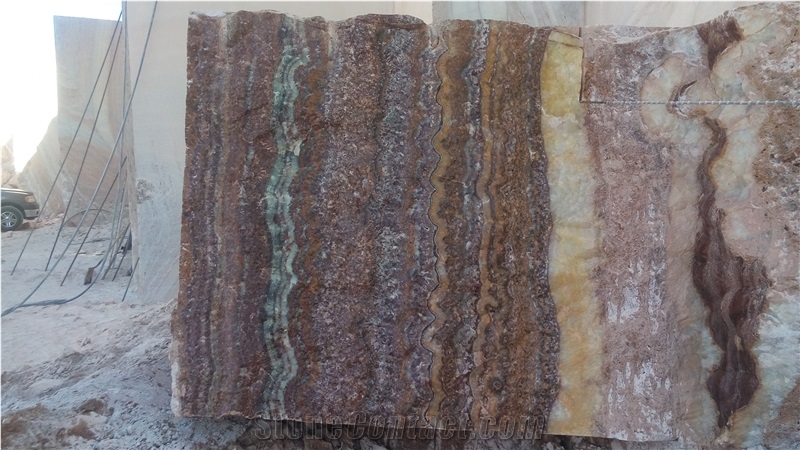 Mexican Red Onyx - Rojo Onyx Quarry