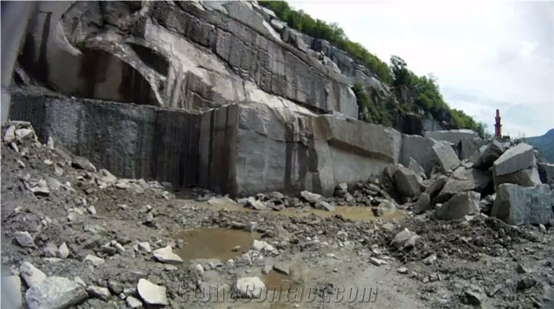 Bodio Nero Quarry