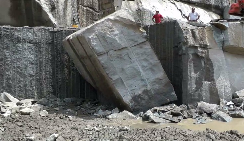 Bodio Nero Quarry
