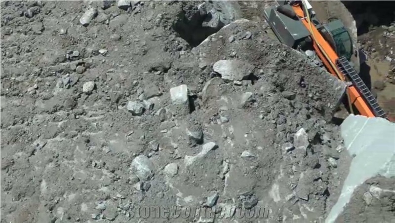 Calanca Gneiss Quarry