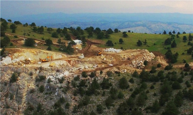 Sultan Onyx Quarry