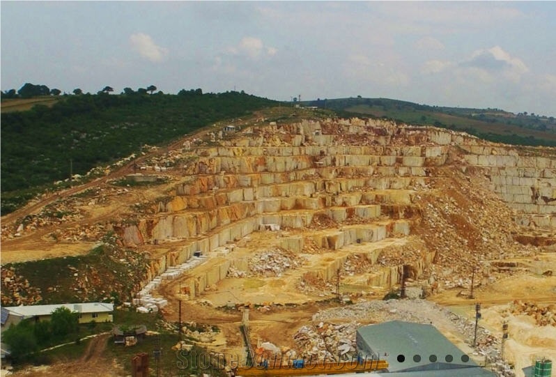 Sultan Onyx Quarry