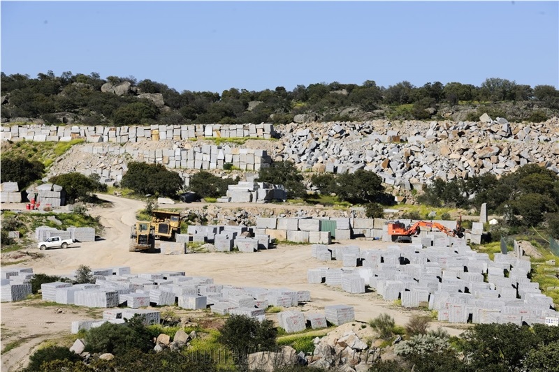 Azul Platino Granite Quarry