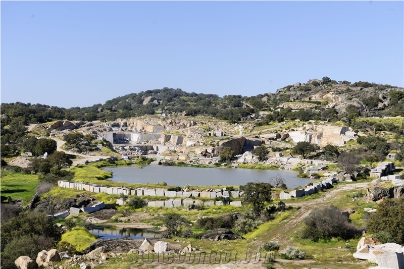 Azul Platino Granite Quarry
