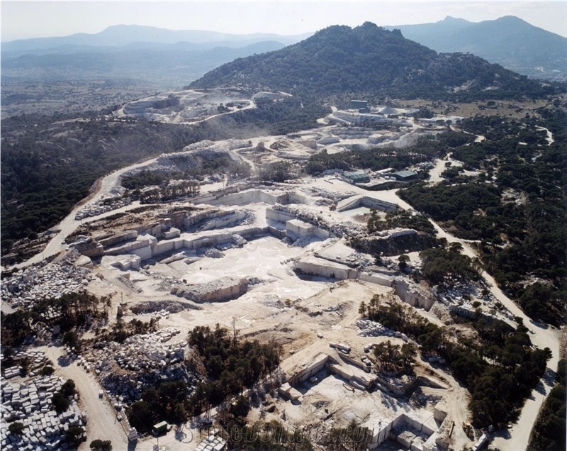 Blanco Cristal Granite Quarry