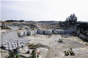 Gris Perla Granite Quarry
