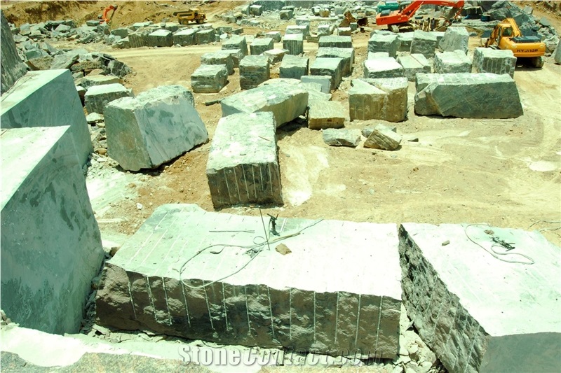 Indian Aurora Granite Quarry