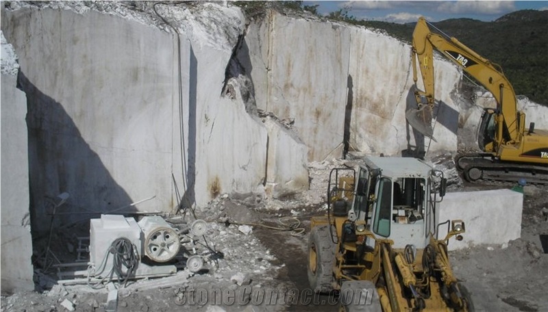 Iceberg Quartzite Quarry