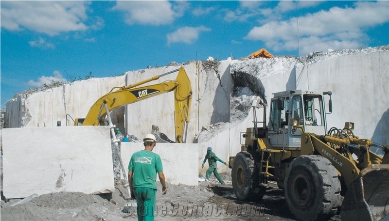 Iceberg Quartzite Quarry