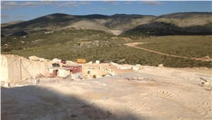 King Beige Marble Quarry