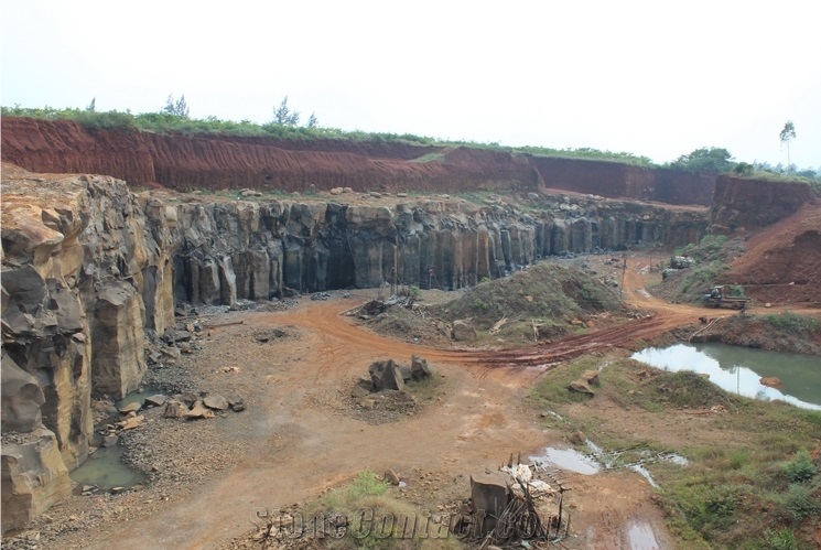 HN Bluestone - Hainan Black Basalt Quarry