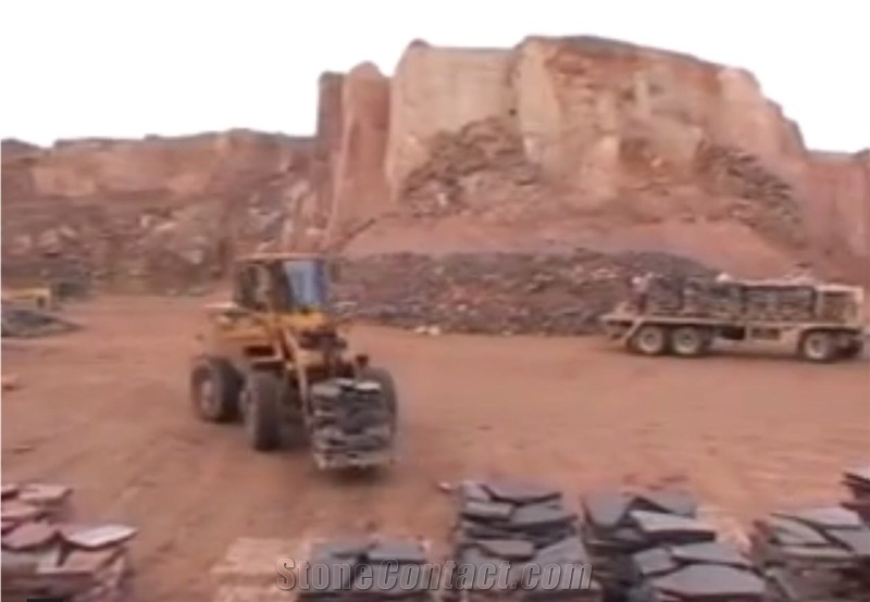 Porfido Argentino, Porfiris, Porfido Puerto Madryn Quarry