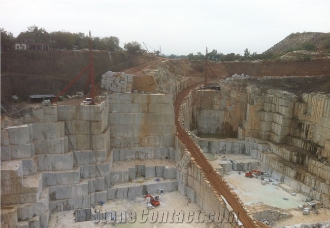 Grey Quartzite Quarry
