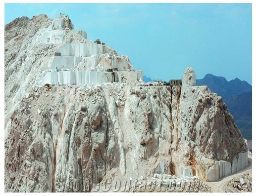Crema Persia Marble Quarry