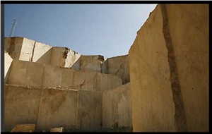 Bronceado Sierra Elvira Limestone Quarry