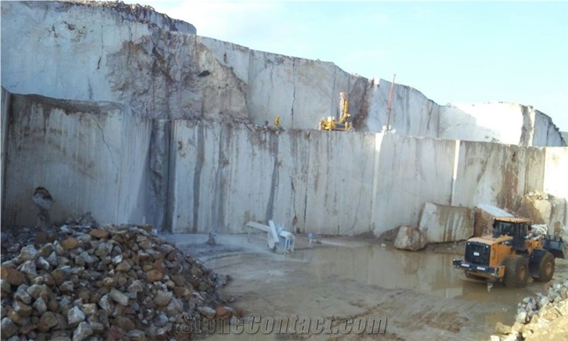 Brown Armoni Marble Quarry