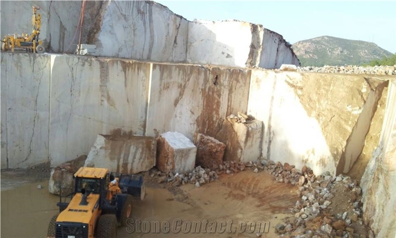 Brown Armoni Marble Quarry