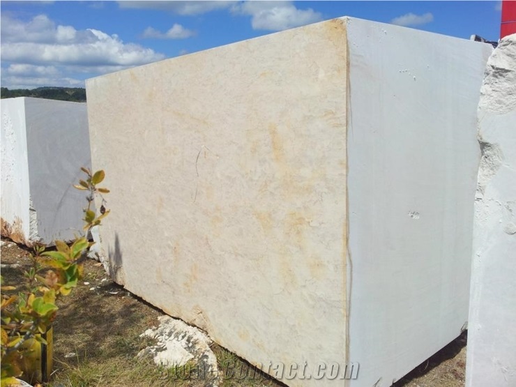 Kastamonu Crema Valencia Marble Quarry