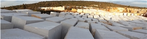Perlato Beige Marble Quarry
