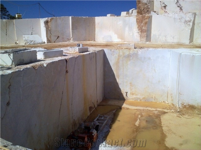 Skyros Flower Marble Quarry
