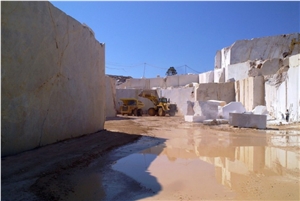 Yellow Whitish Marble Quarry