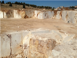 Turkey Golden Spider Marble Quarry