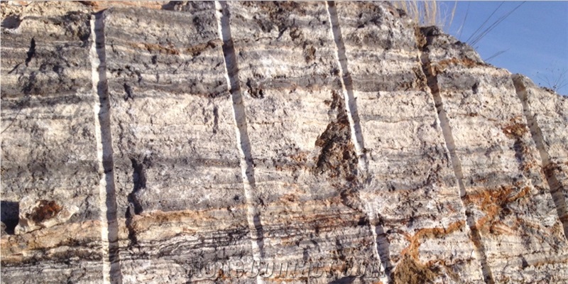 Capricho Travertine Quarry