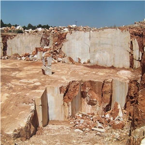 Turkey Calacatta Marble Quarry