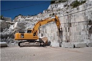 Calacatta Vagli Rosato Marble Quarry III